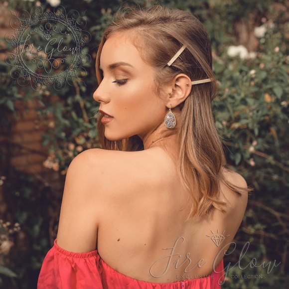 Filigree Teardrop Necklace Rose Gold Rhinestone - Picture 8 of 8